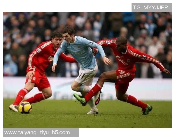 曼城遗憾错失良机萨维尼奥禁区内连射遭保托雷斯门线救险